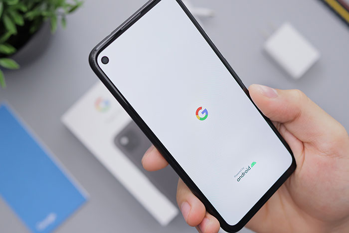 Early Buyers Are Reporting Unexpected Hardware Defect in Google's Pixel 5 Phone