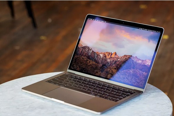 Apple to Replace Batteries for Customers Using Its 2016 and 2019 MacBook Pros for Free