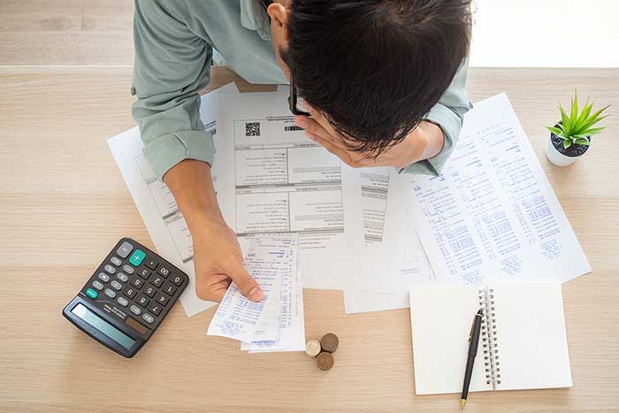Best Budgeting Apps to Help You Avoid Debt — The Experts at Resolvly, LLC, Pick Their Favorites